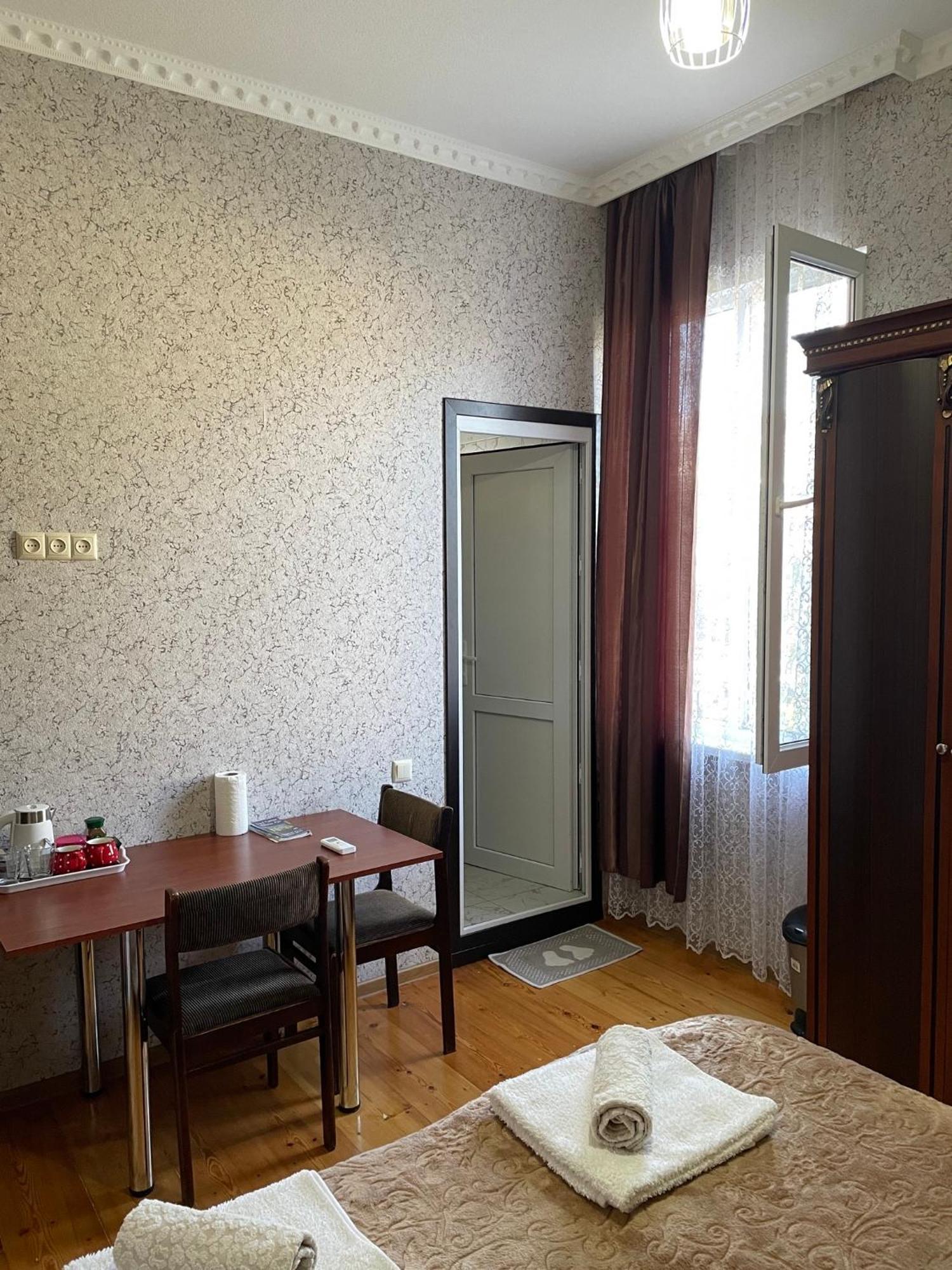 Elco Otel Zugdidi Dış mekan fotoğraf