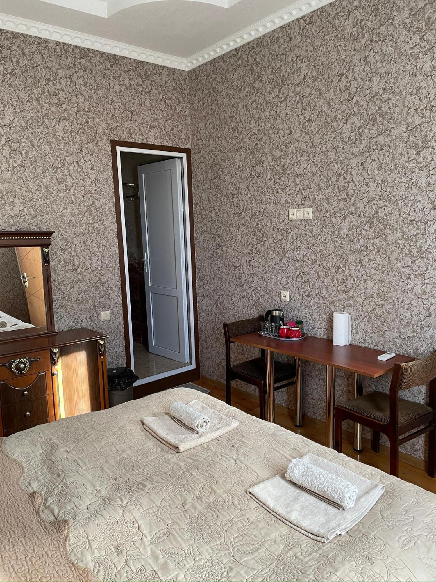 Elco Otel Zugdidi Dış mekan fotoğraf