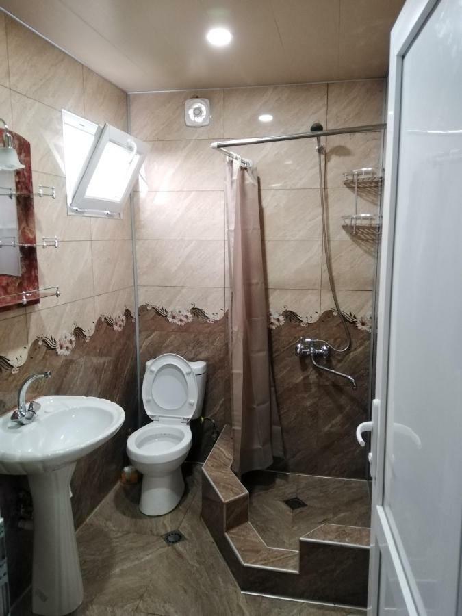 Elco Otel Zugdidi Dış mekan fotoğraf