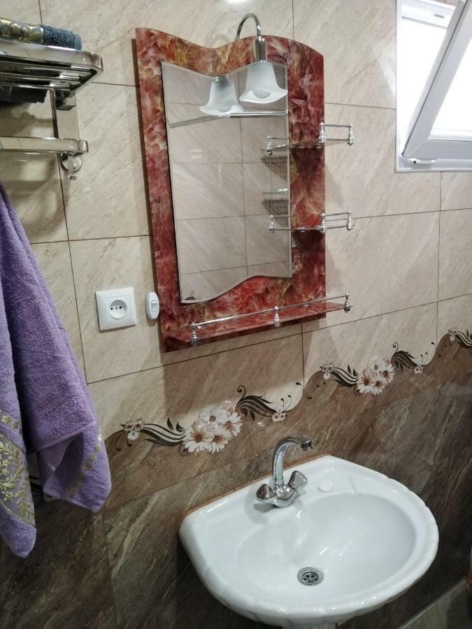 Elco Otel Zugdidi Dış mekan fotoğraf