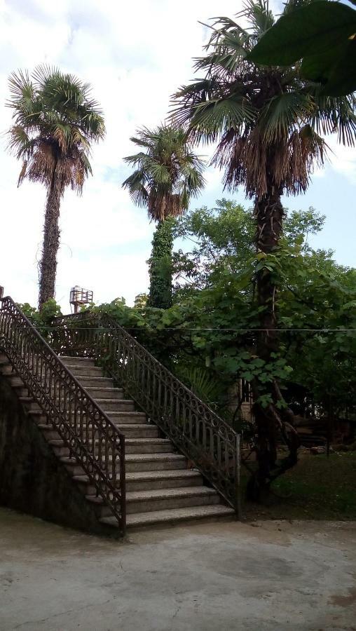 Elco Otel Zugdidi Dış mekan fotoğraf